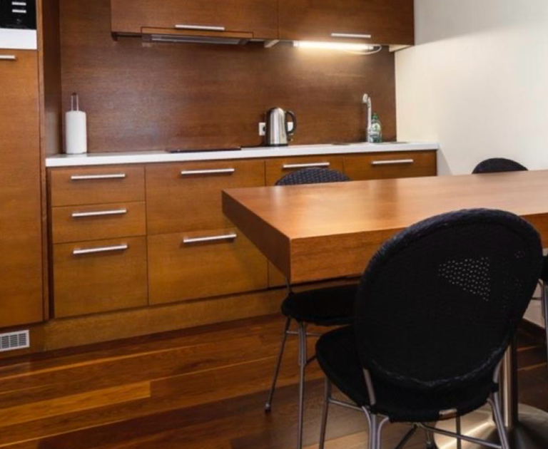 DABE7E6C-A5D4-422C-9D12-40DF6BE7E424